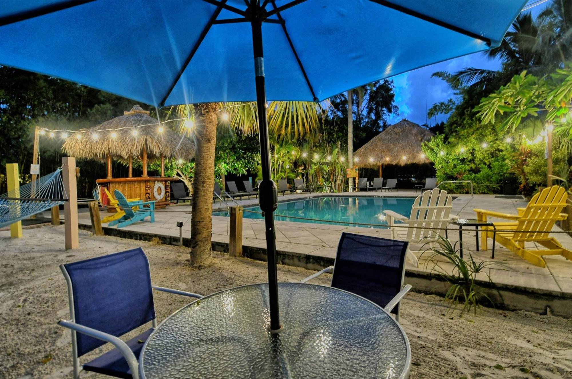 Siesta Key Palms Resort Point O'Rocks Exterior foto