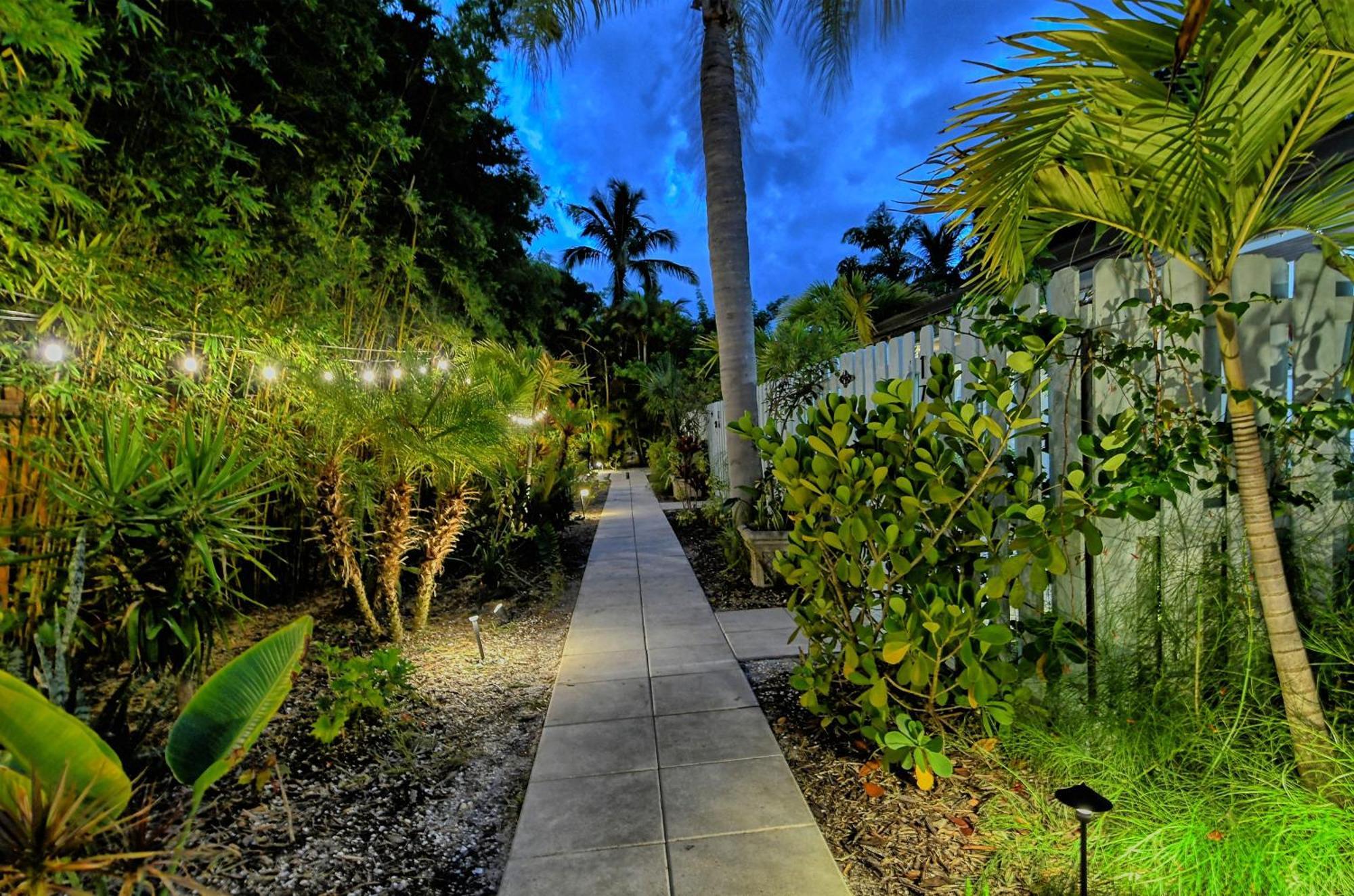 Siesta Key Palms Resort Point O'Rocks Exterior foto