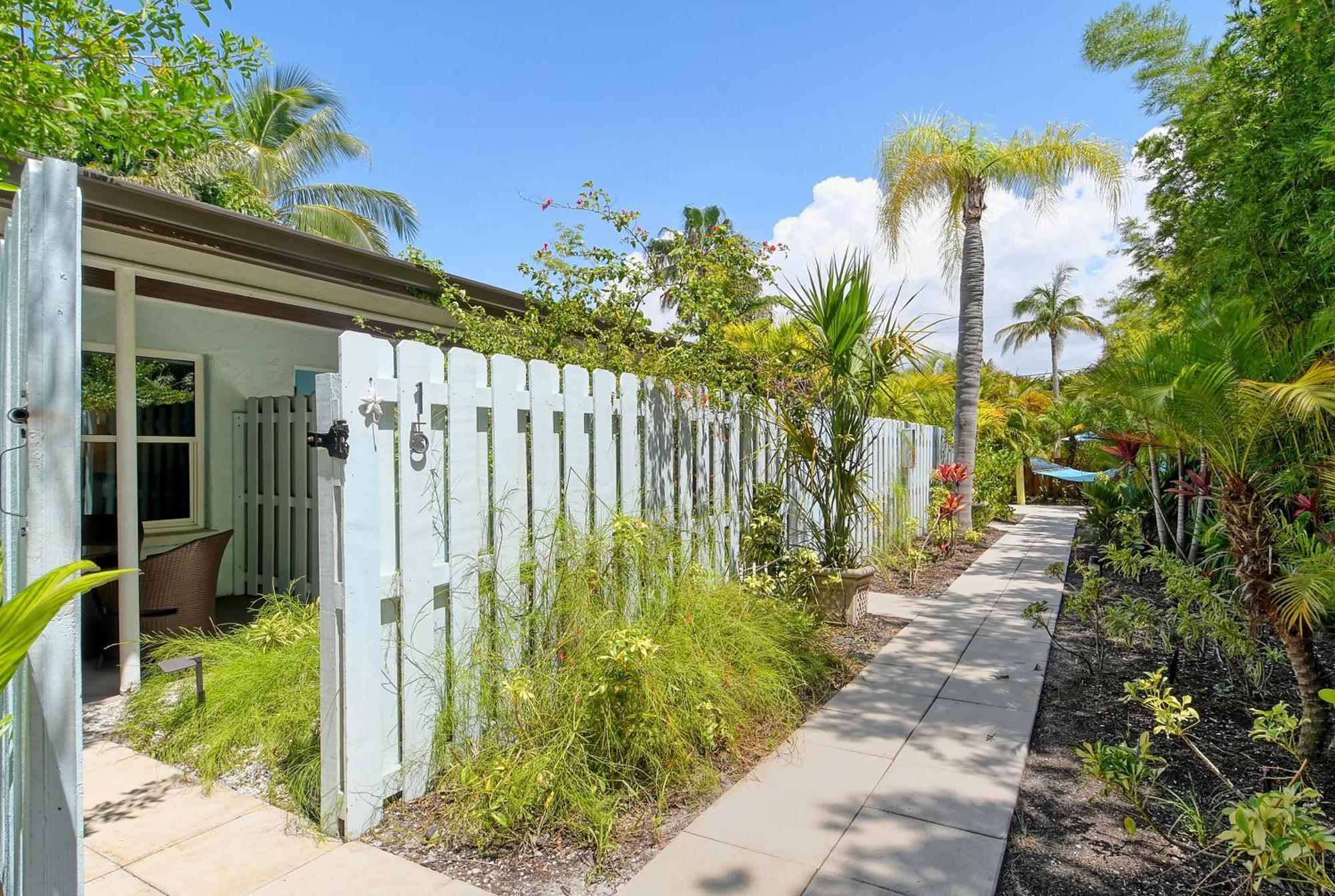 Siesta Key Palms Resort Point O'Rocks Exterior foto