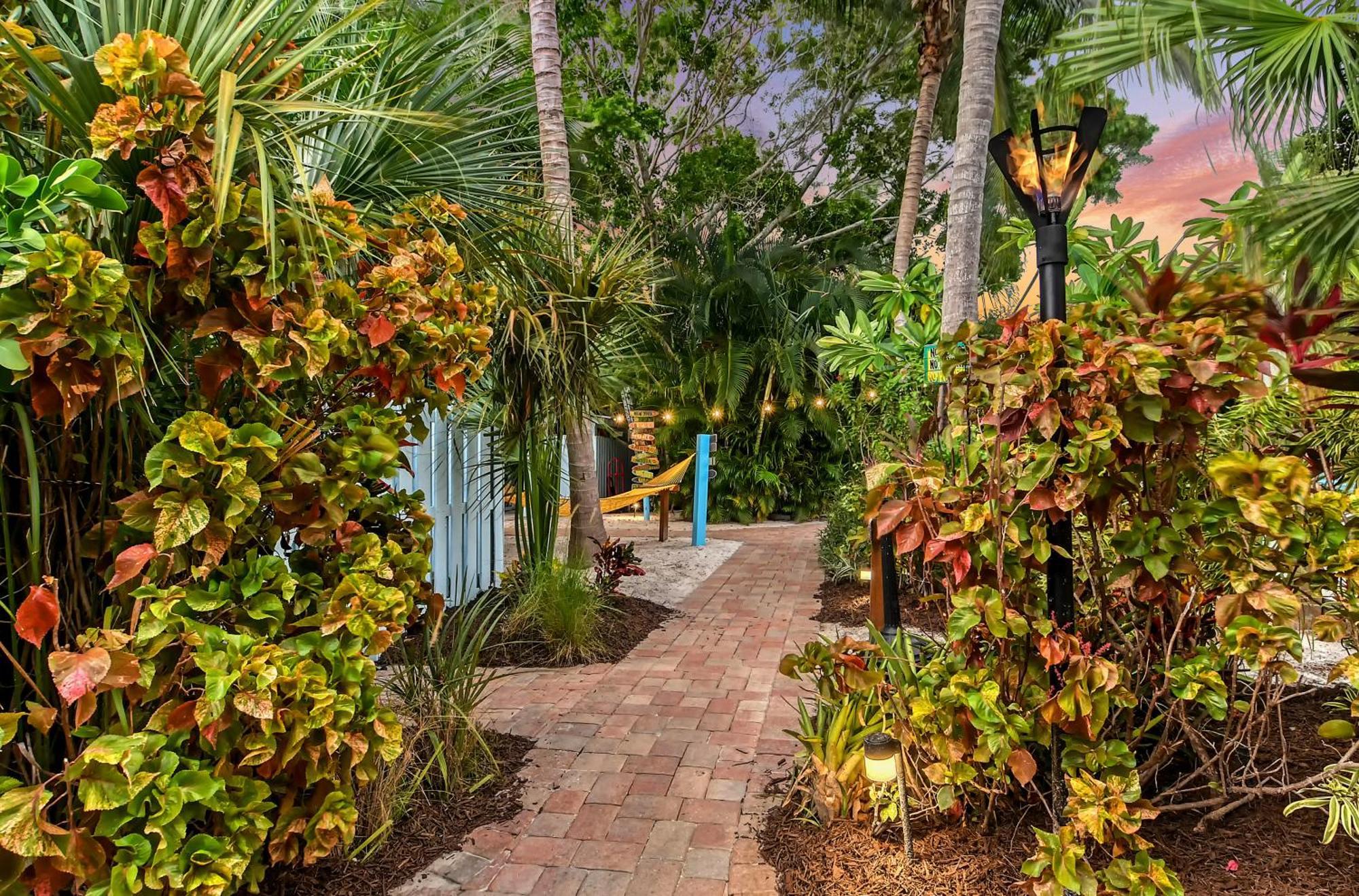 Siesta Key Palms Resort Point O'Rocks Exterior foto