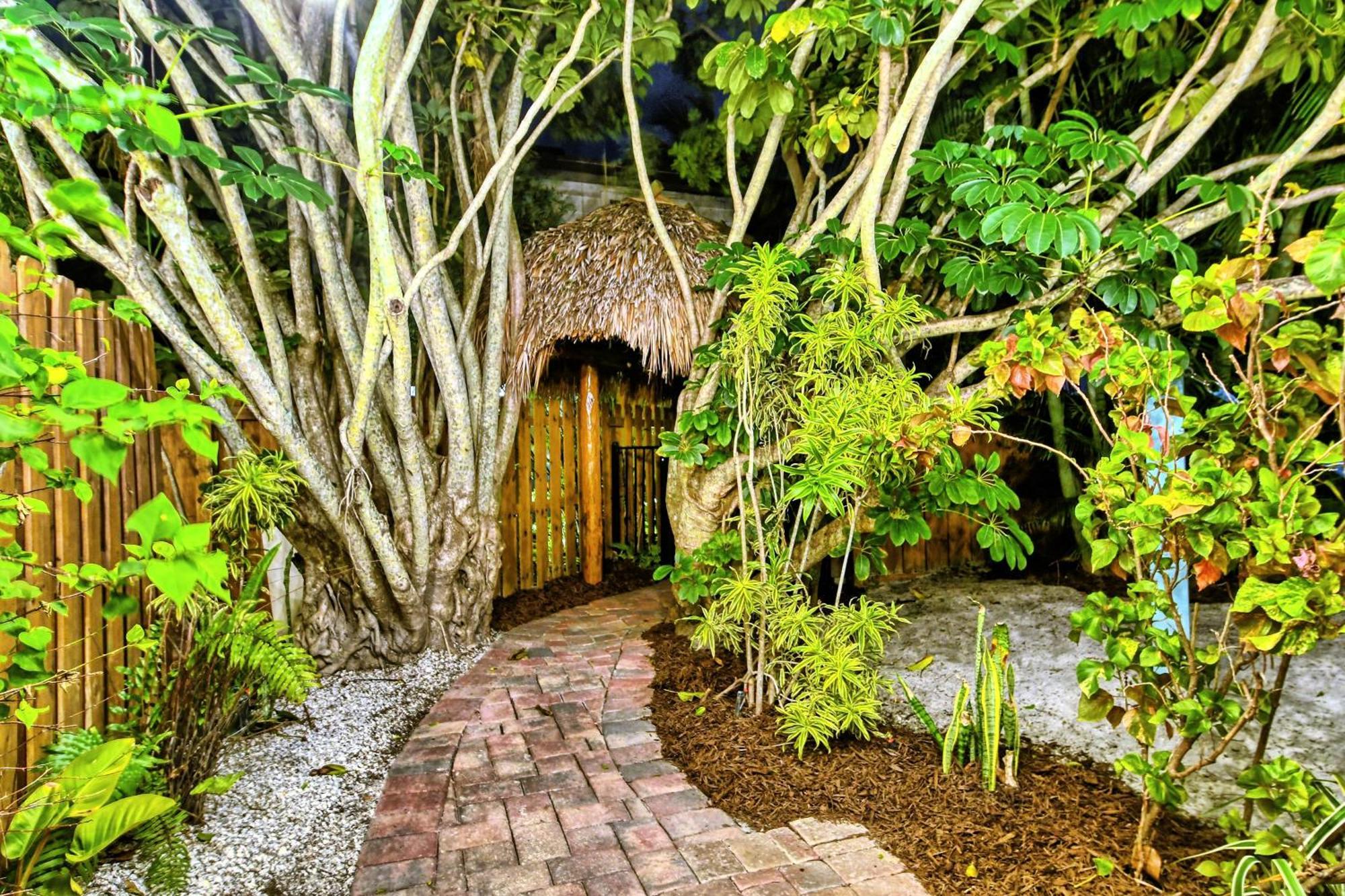 Siesta Key Palms Resort Point O'Rocks Exterior foto